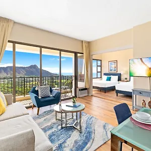 Apartment Upscale Penthouse With Ocean Views & Free Parking!, Honolulu
